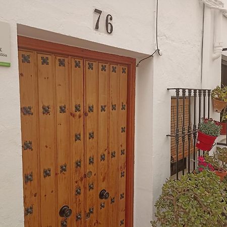 El Hechizo Del Bailon Pensionat Zuheros Exteriör bild